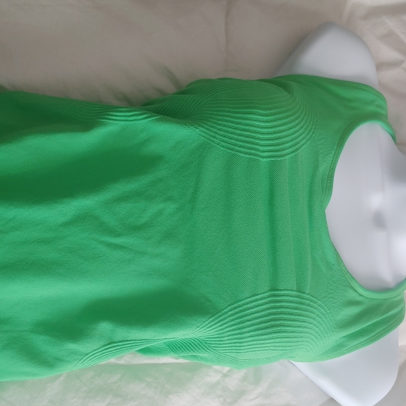 AE Excercise Tank - Picture 3 of 4